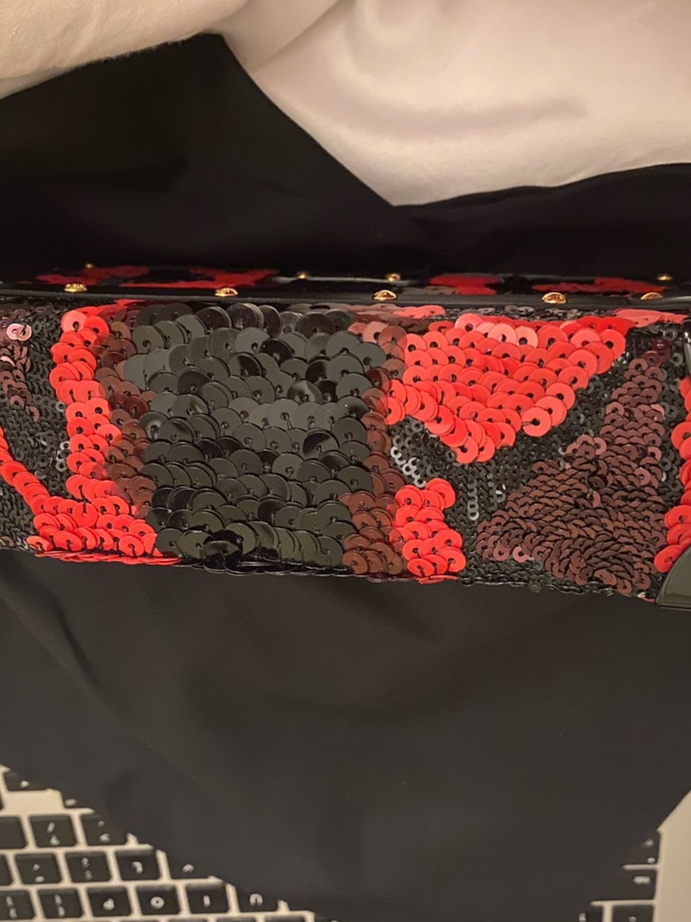 Louis Vuitton Black & Red Sequin Petite Trunk Clutch with Gold Hardware - Picture 5 of 13